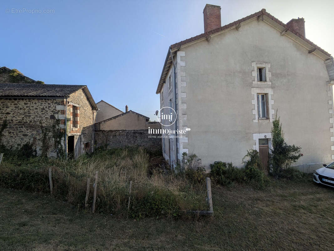Maison à SAILLAT-SUR-VIENNE