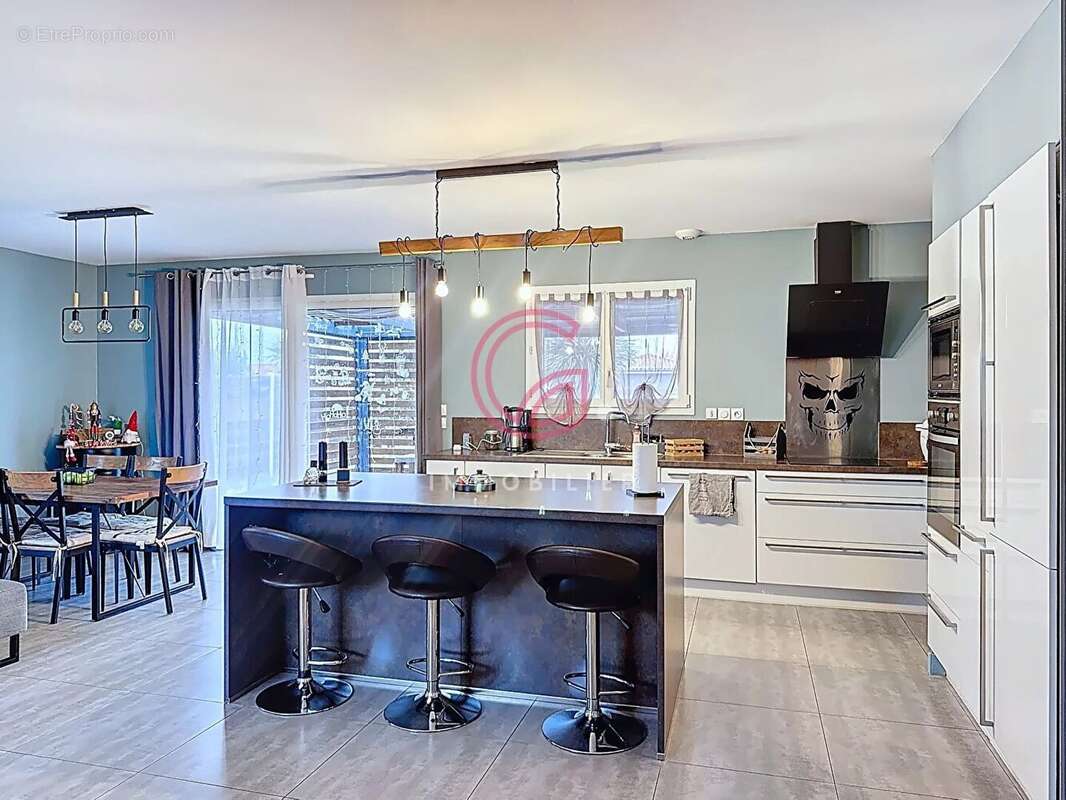 Maison à PARENTIS-EN-BORN