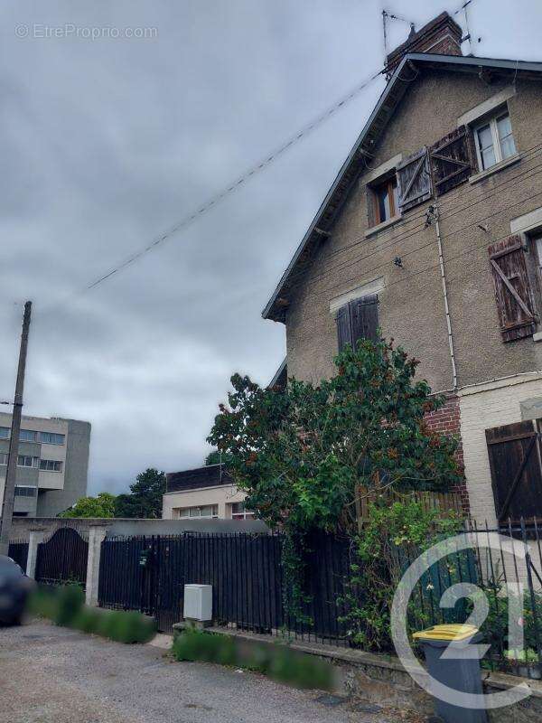 Maison 78 m² à Creil  - photo 2