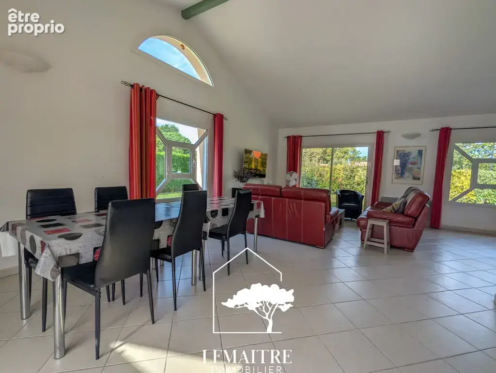 Maison de plain-pied avec piscine   4 chambres   grand terrain de 1 456 m2 - photo 3