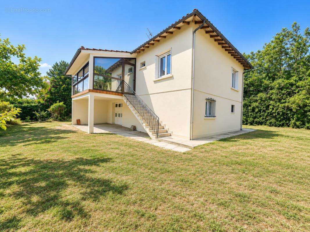 Maison 140 m² à Clermont-Dessous  - photo 2