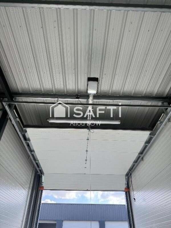 Photo 2 - Parking à AIFFRES