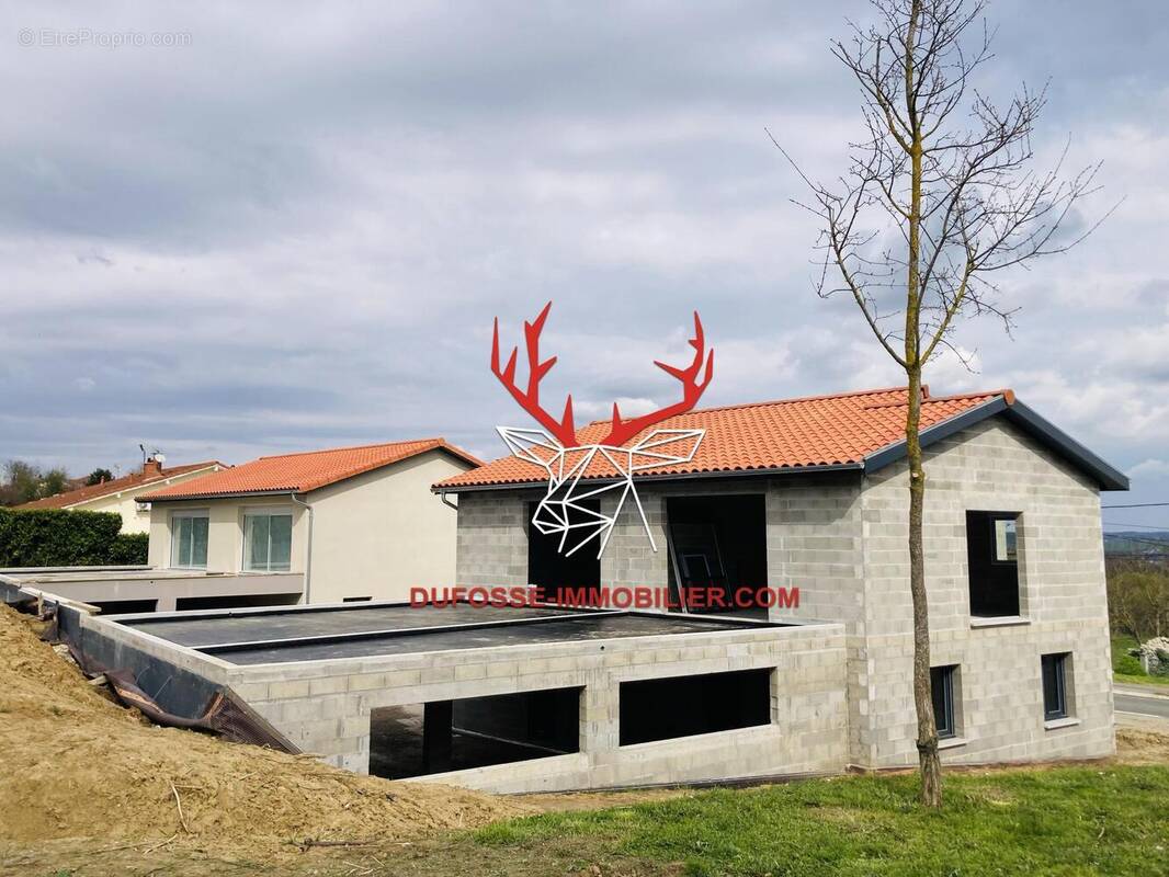 Photo 1 - Maison à COMMUNAY