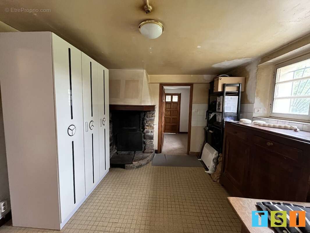 Maison à MONTREJEAU