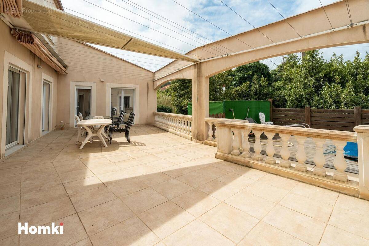 Maison à SAINT-THIBERY