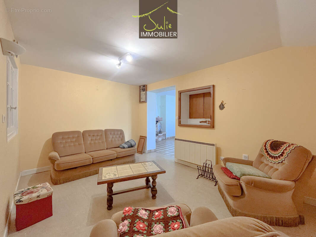 Maison à LA CHAPELLE-SAINT-LAURENT