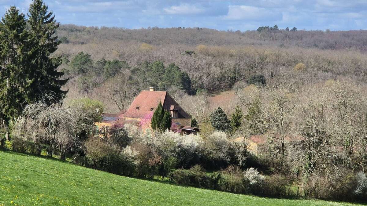 Maison à MEYRALS