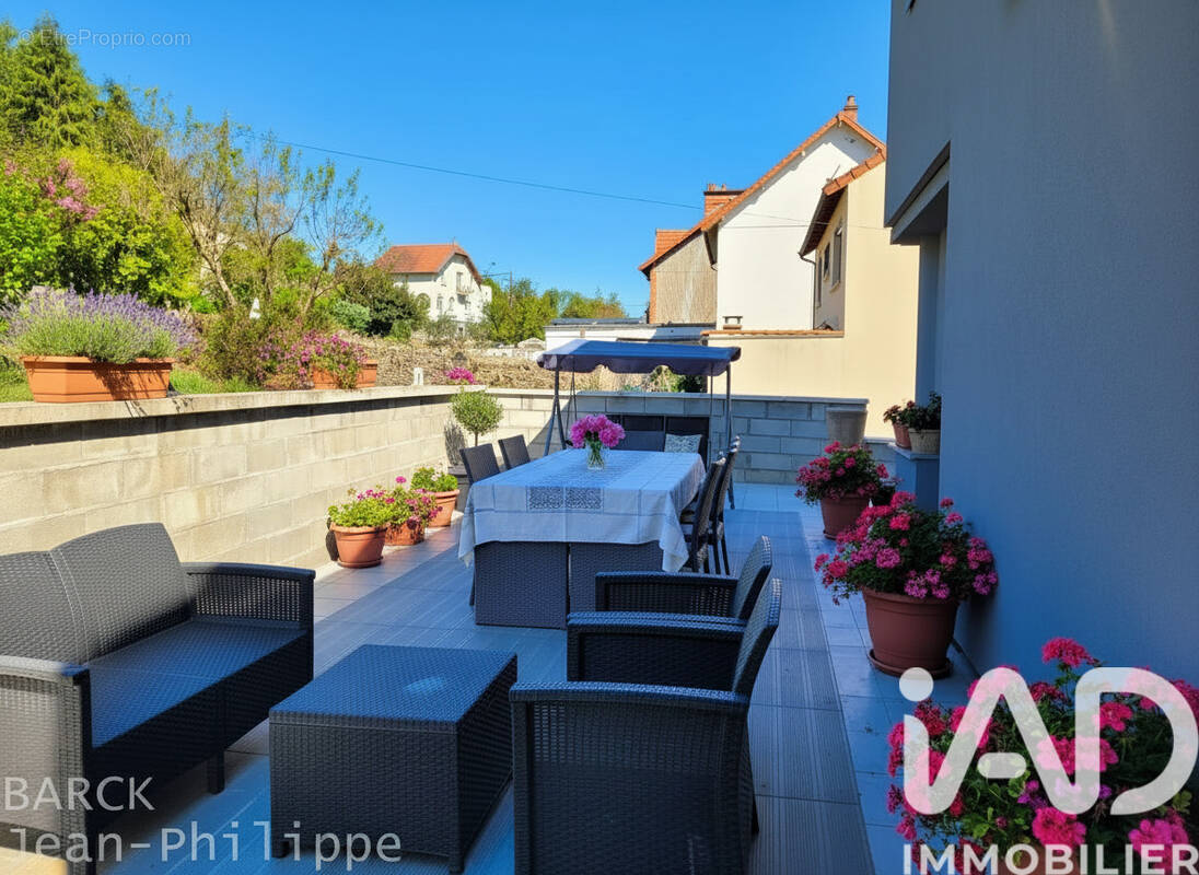 Photo 1 - Maison à MONTLUCON