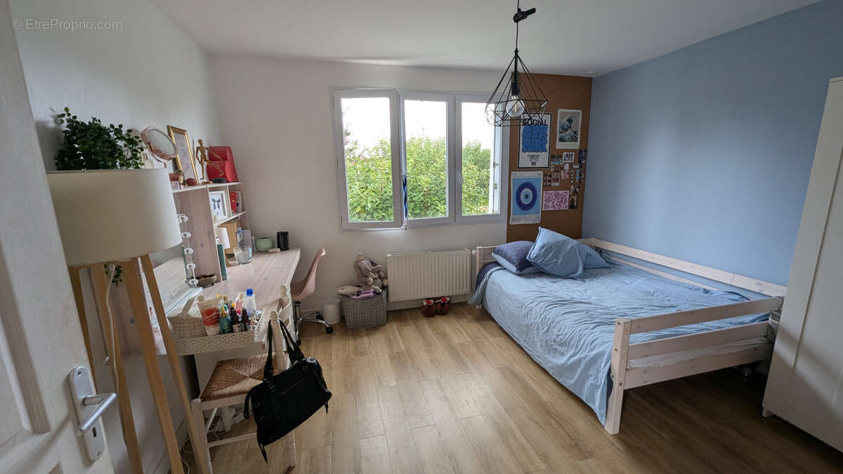 Maison à MAGNE
