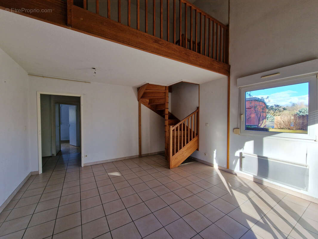 Appartement à COUZON-AU-MONT-D'OR