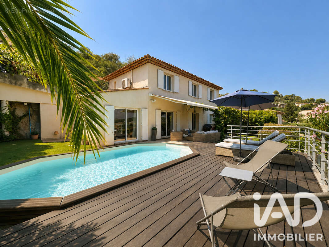 Maison 133 m² à Mandelieu-La-Napoule  - photo 2