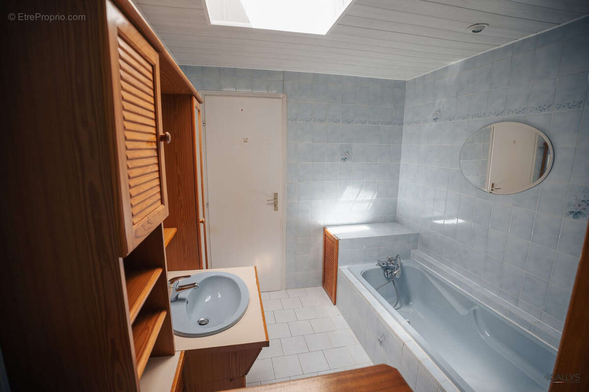 Maison 102 m² à Nancras  - photo 7