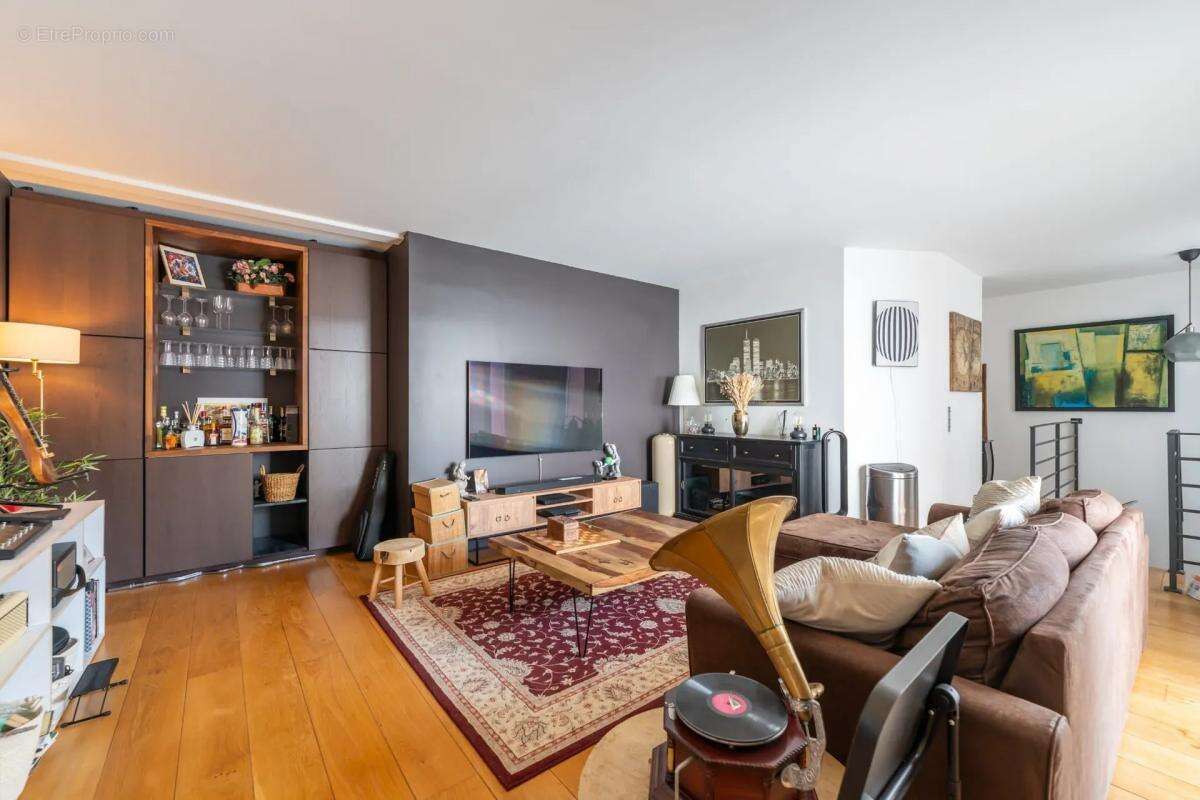Appartement à SURESNES