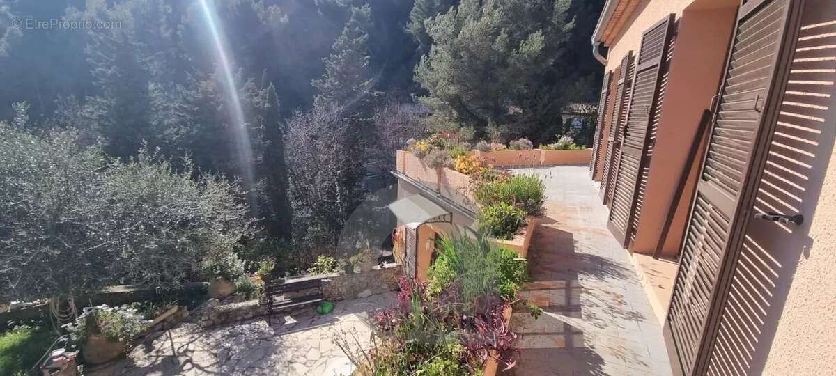 Maison à MENTON