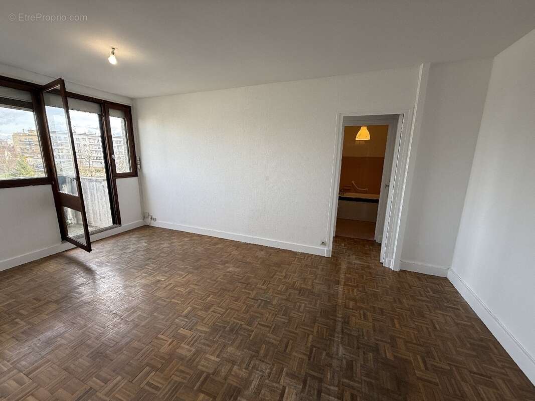 Appartement à CHAMPIGNY-SUR-MARNE