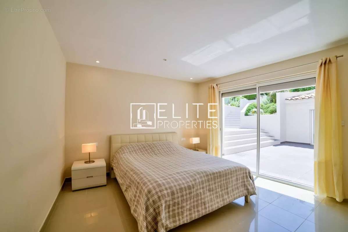 Maison à MOUANS-SARTOUX