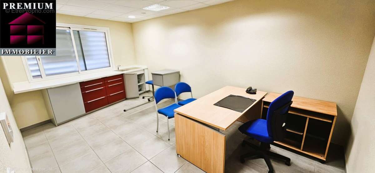 Commerce à SAINT-ESTEVE