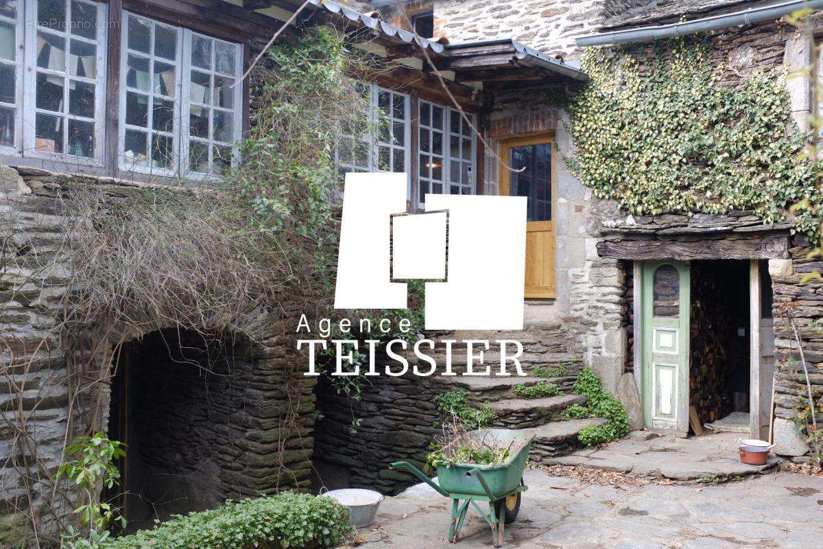 Maison à PONTEILS-ET-BRESIS