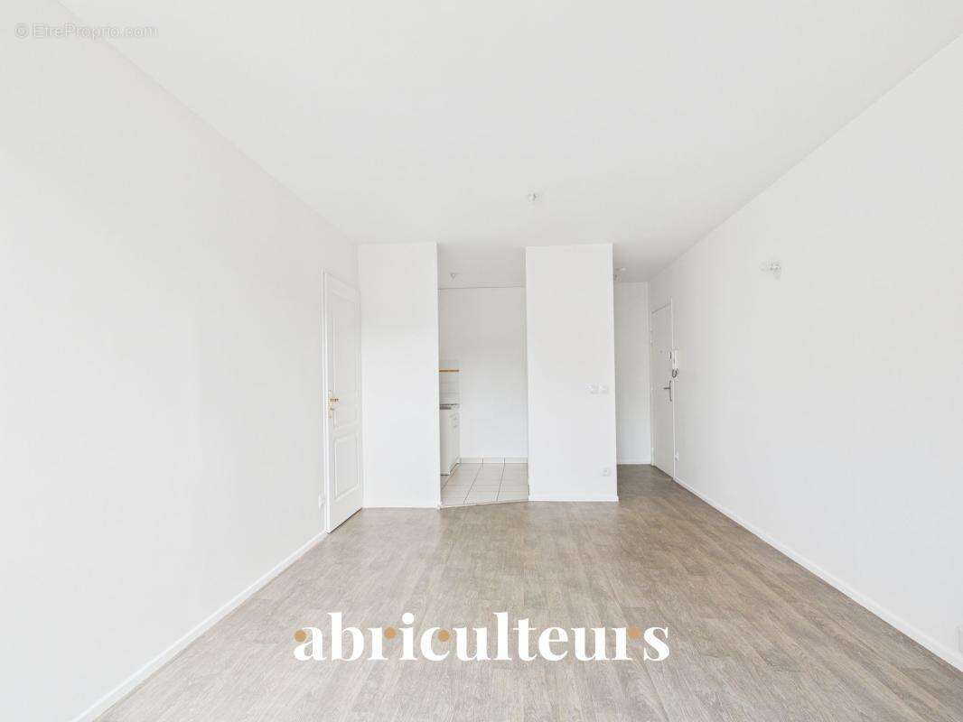 Appartement à SURVILLIERS