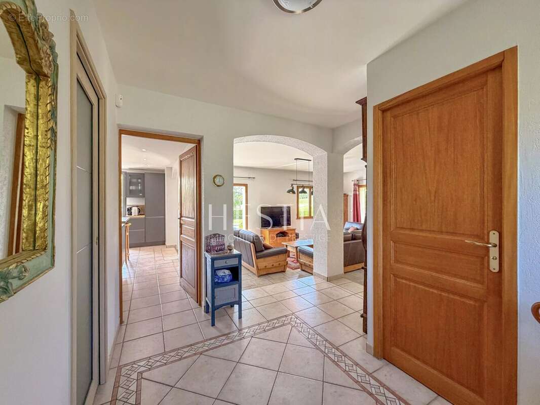 Maison à LES OLLIERES