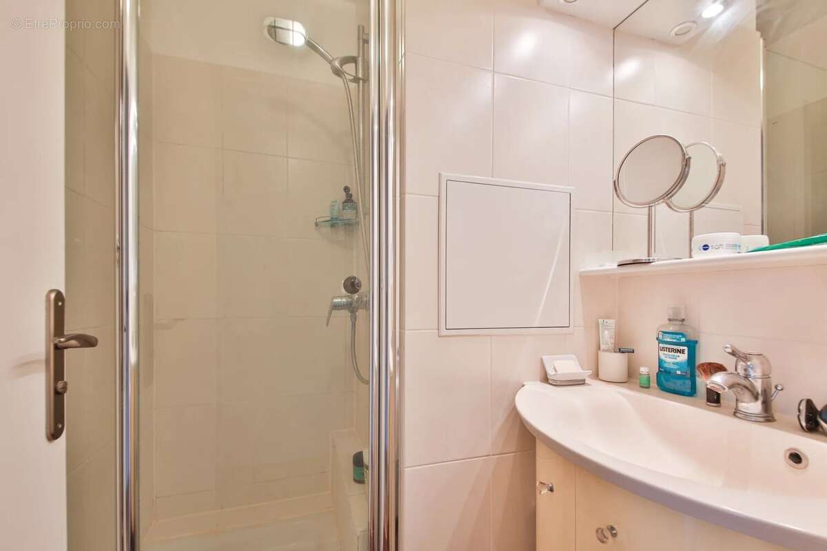 Appartement à ISSY-LES-MOULINEAUX