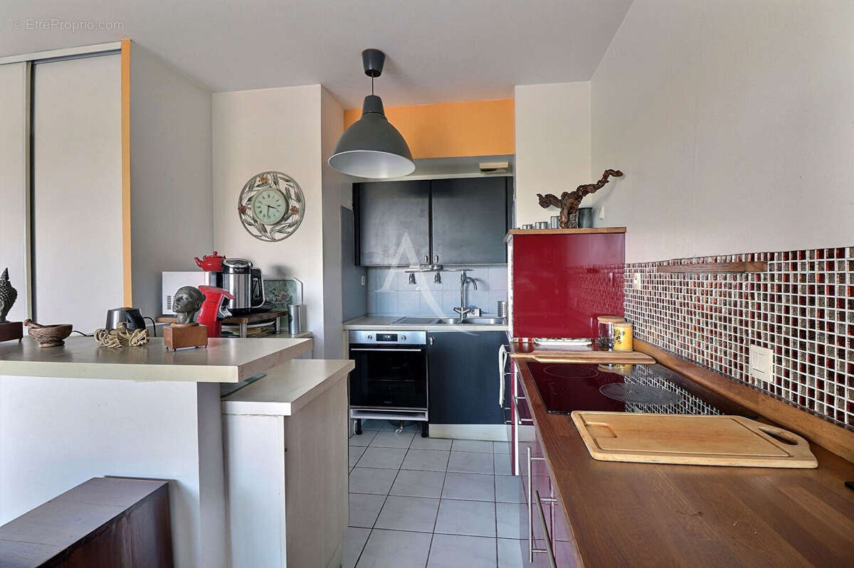 Appartement à MARSEILLE-8E