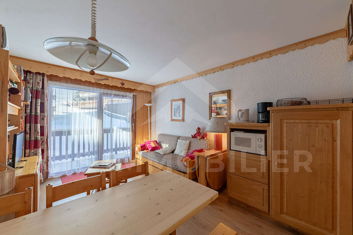 Appartement à LES ALLUES