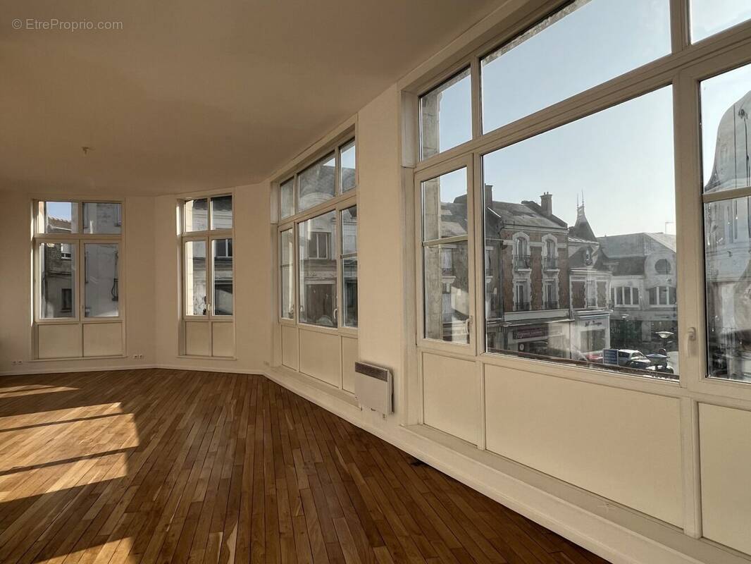 Appartement à CHAUNY