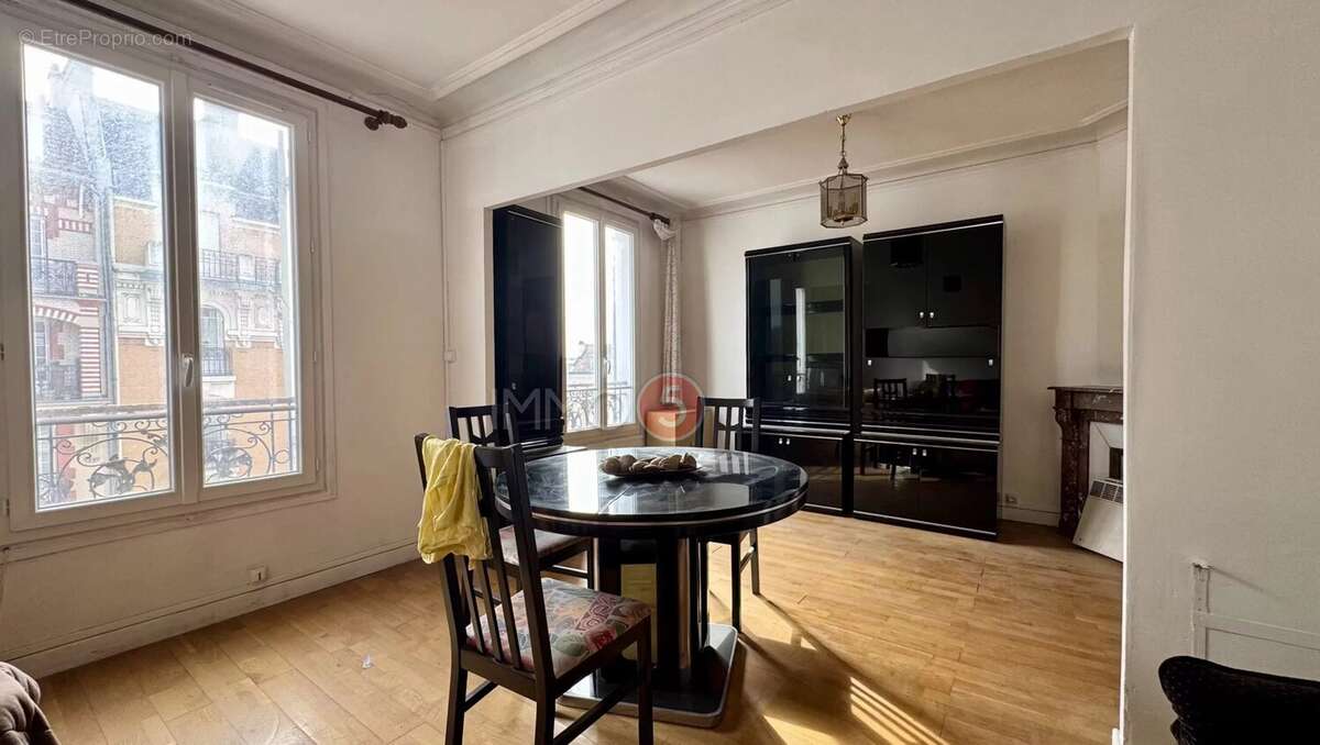 Appartement à LE RAINCY