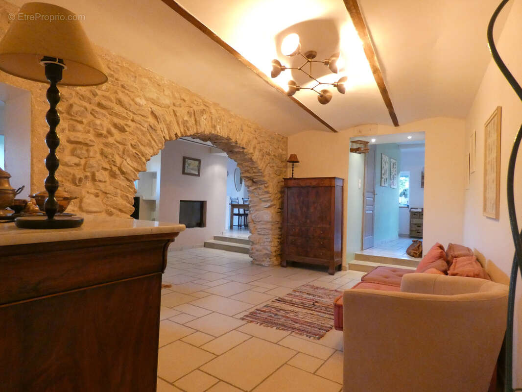 Maison à LA BEGUDE-DE-MAZENC