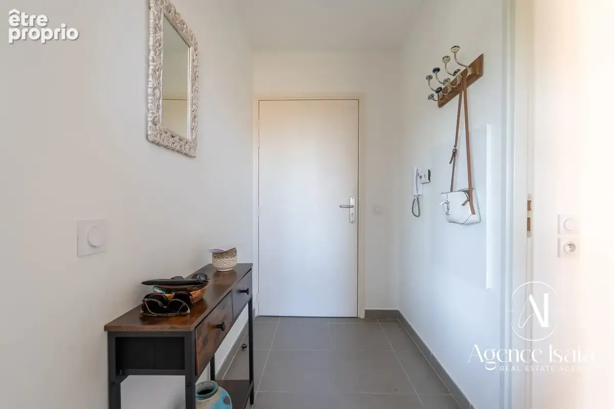 Appartement 2 pièces 48 m² à vendre à Bormes-Les-Mimosas (83230) - photo 2