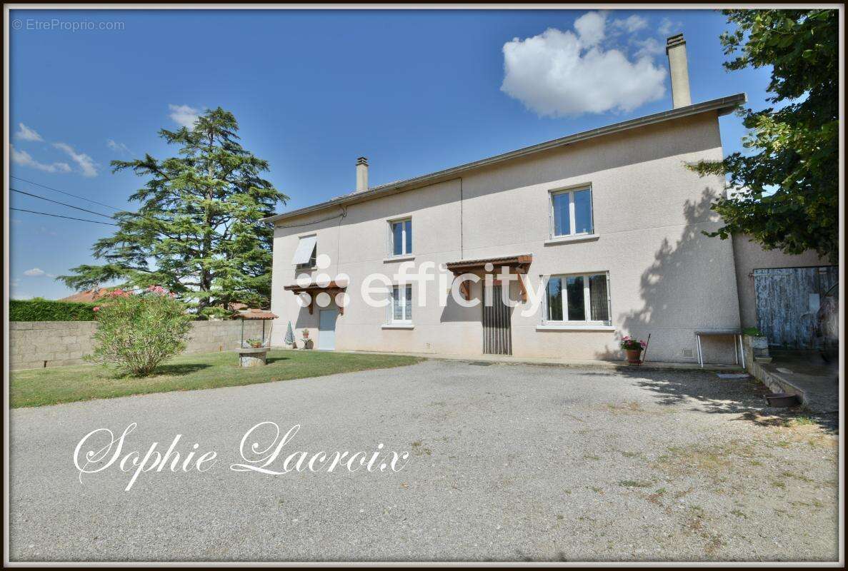 Maison à ANNEYRON