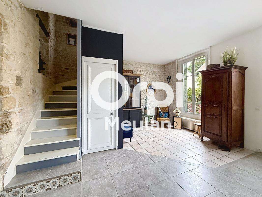 Maison à MEULAN