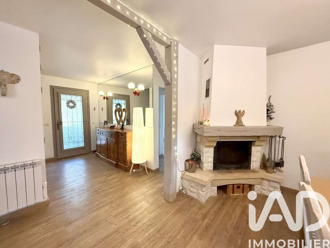 Photo 5 - Maison à LE COUDRAY-MONTCEAUX