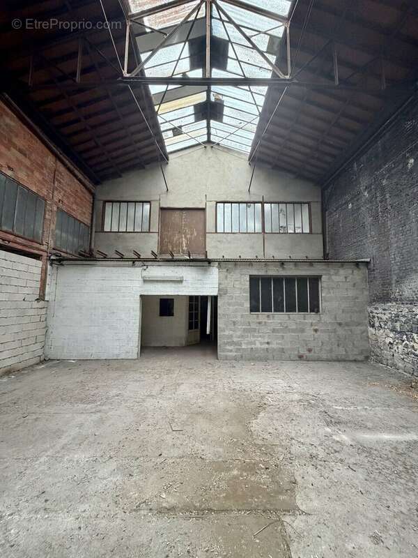 Autre à SAINT-DENIS