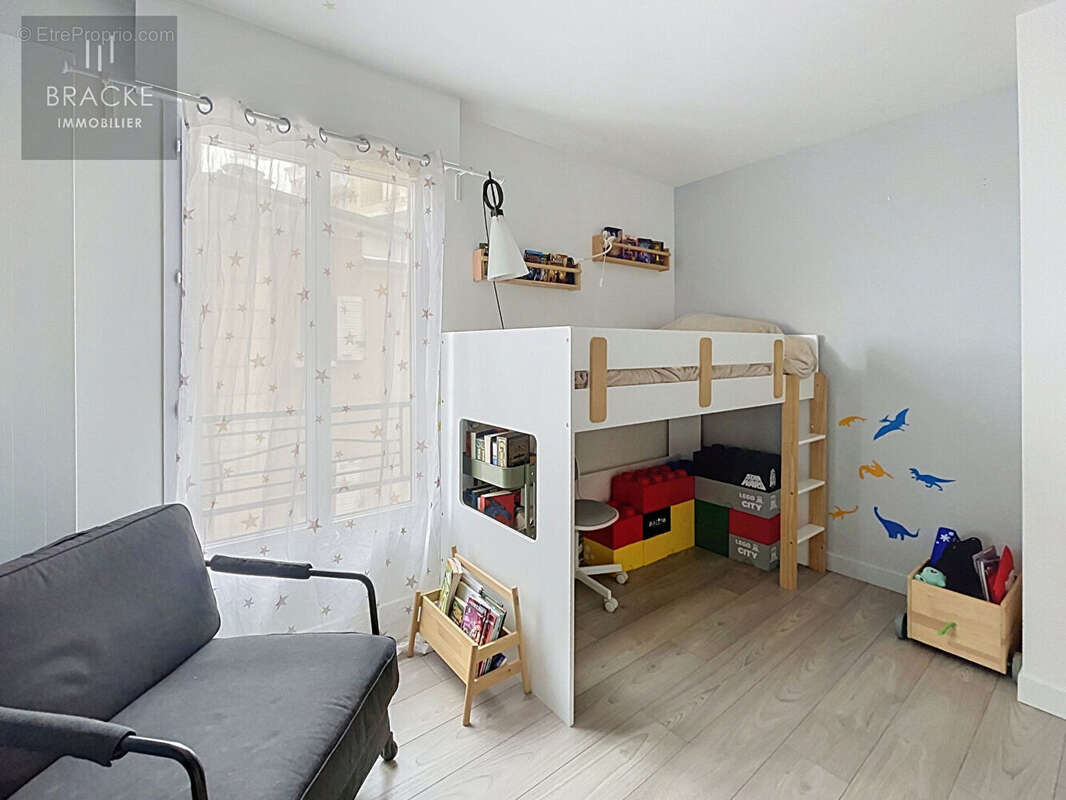 Appartement Courbevoie  Faubourg  4 pièces 75 m² - photo 11