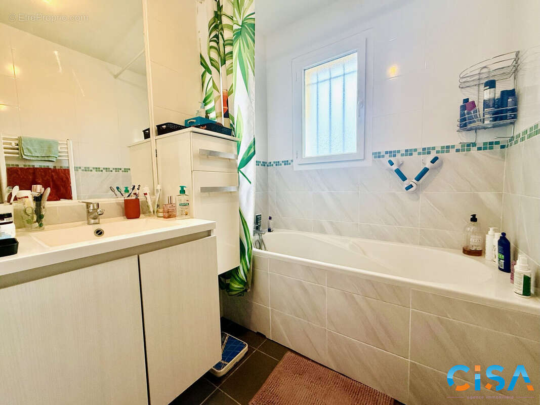 Maison à NEUILLY-EN-THELLE