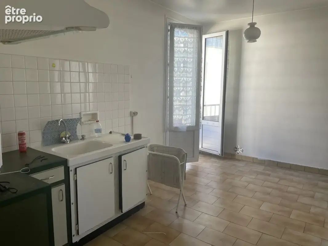 Opportunité! Appartement T4 3 chambres avec Cave secteur Edouard Vaillant / Chartrons - photo 3