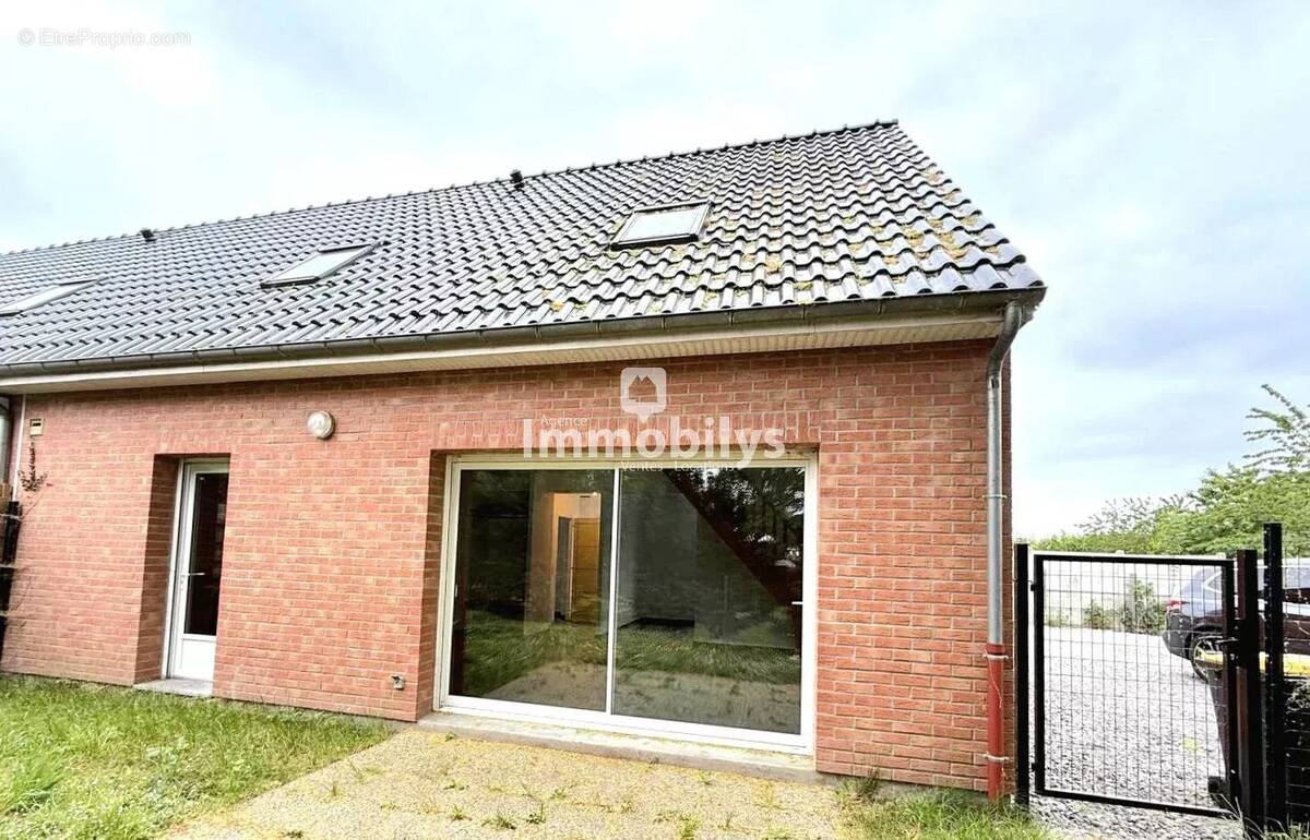 Maison à BEUVRY-LA-FORET