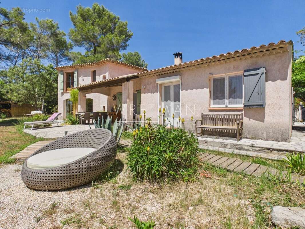 Maison à FAYENCE