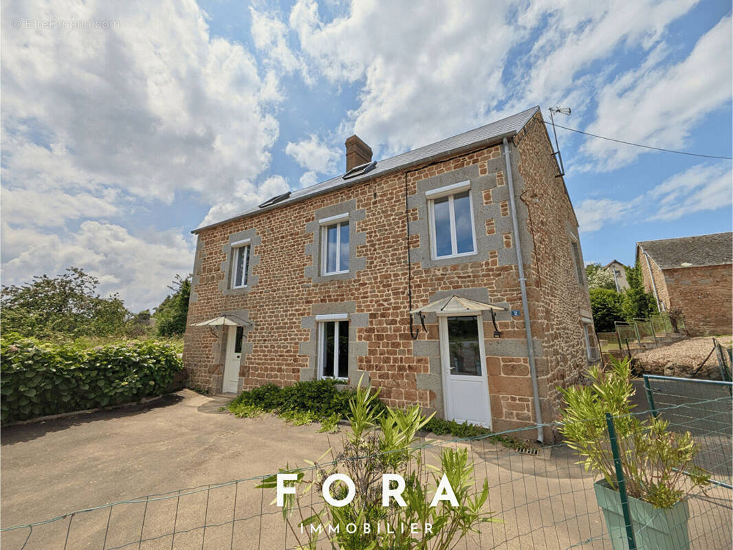 Maison à ATHIS-DE-L'ORNE