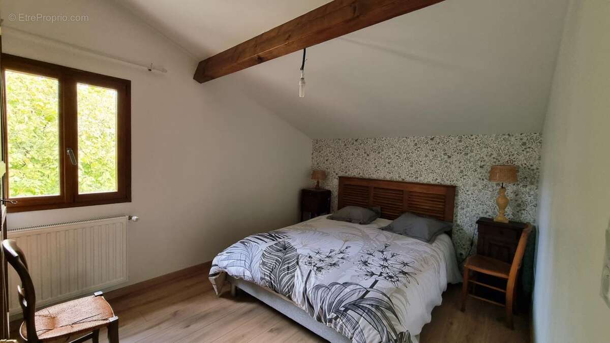 Maison à SAINT-FELIX-DE-VILLADEIX