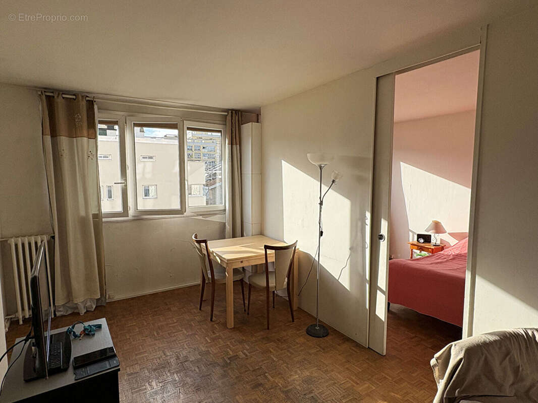 Appartement à IVRY-SUR-SEINE