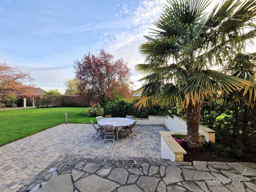 Maison à SAINT-GILLES-DE-CRETOT