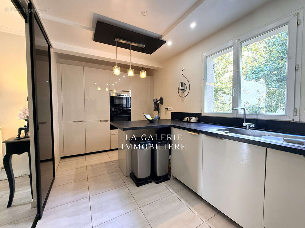 Maison à NANTERRE