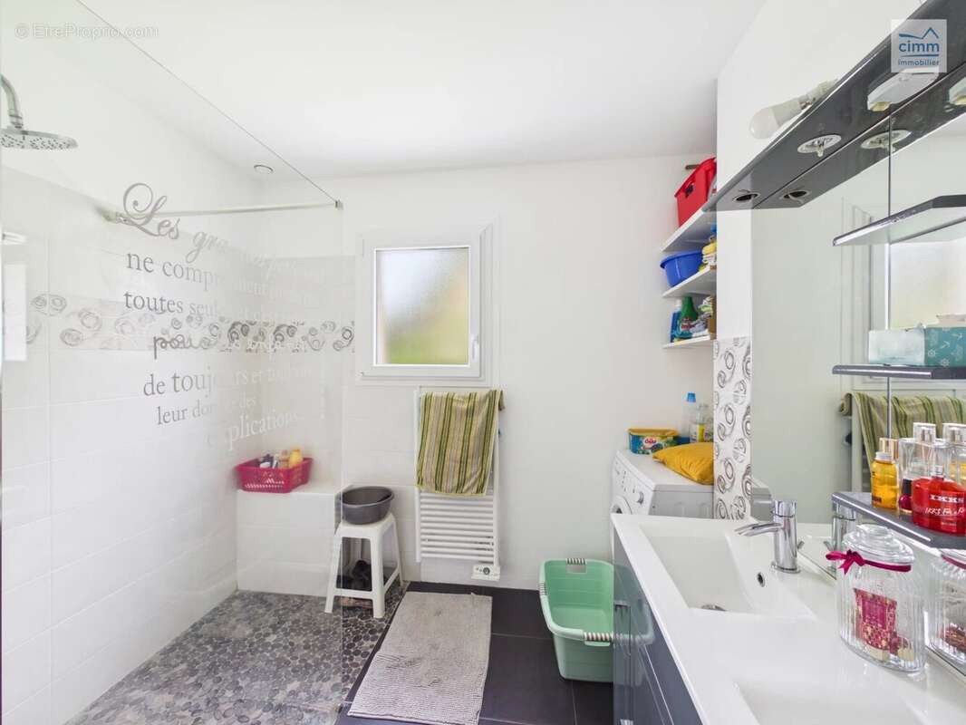 Maison de 138 m² sur un terrain de 10 340 m² - photo 8