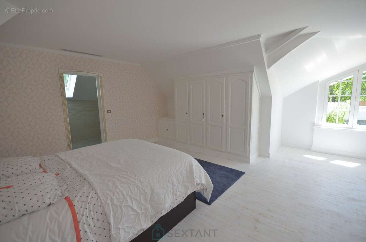 Maison à BOISSISE-LE-ROI