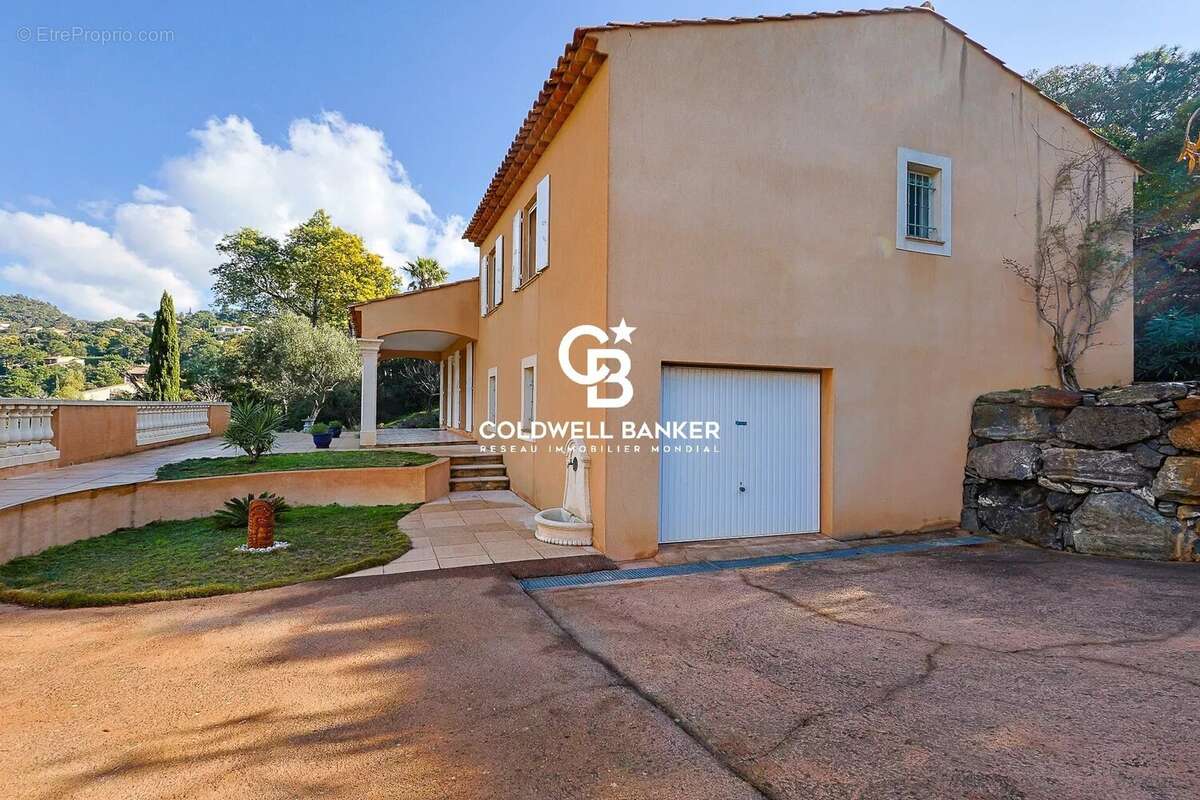 Maison à RAYOL-CANADEL-SUR-MER