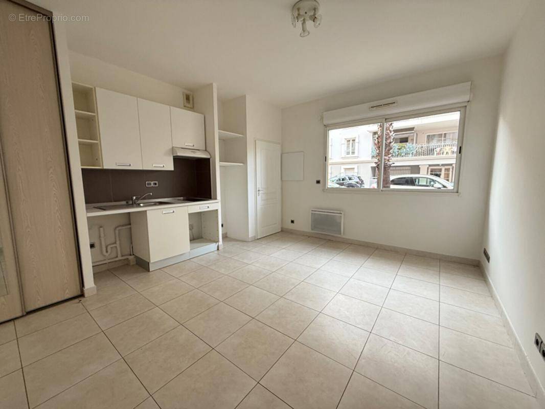 Appartement à HYERES