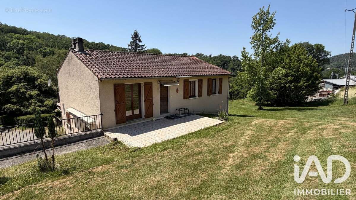 Maison 95 m² à Cransac  - photo 2